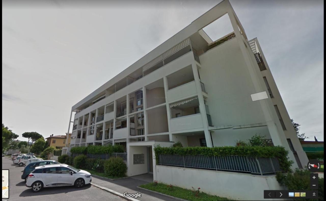 Palazzo Wanny Free Parking & Terrace Apartment ฟลอเรนซ์ ภายนอก รูปภาพ