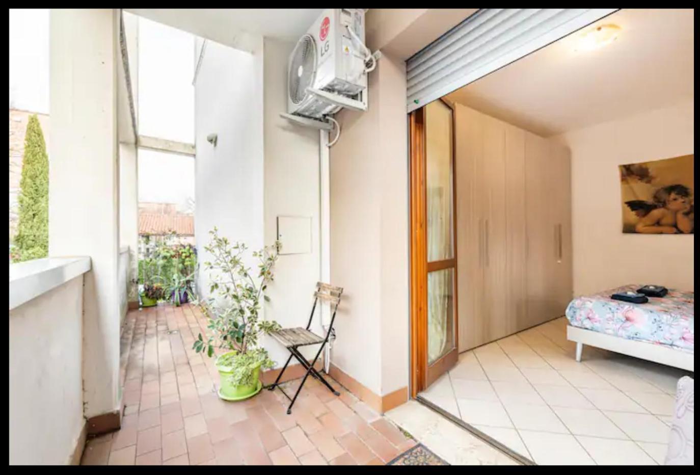 Palazzo Wanny Free Parking & Terrace Apartment ฟลอเรนซ์ ภายนอก รูปภาพ